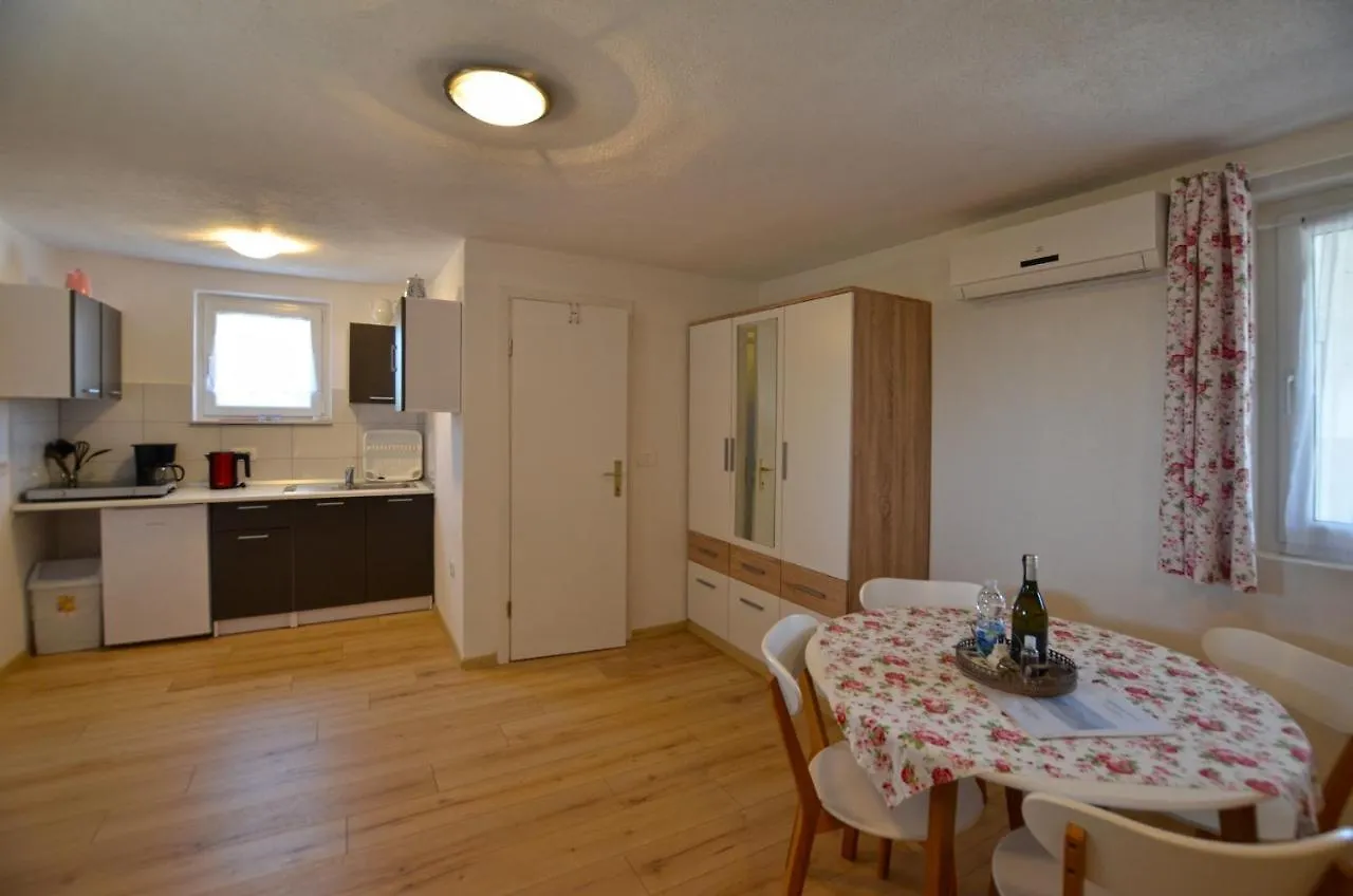 Bavica Apartments Rovinj Penzion